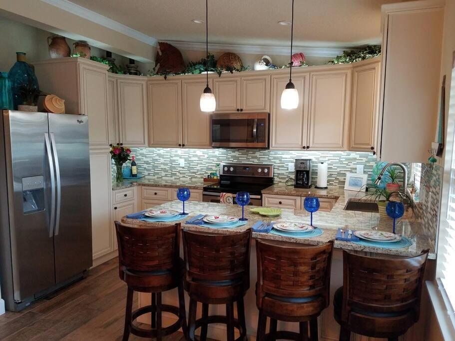 Bahamian Cottage - Heated Pool Walk To The Beach Cocoa Beach Eksteriør billede
