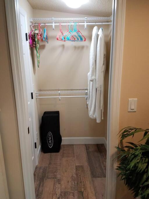 Bahamian Cottage - Heated Pool Walk To The Beach Cocoa Beach Eksteriør billede