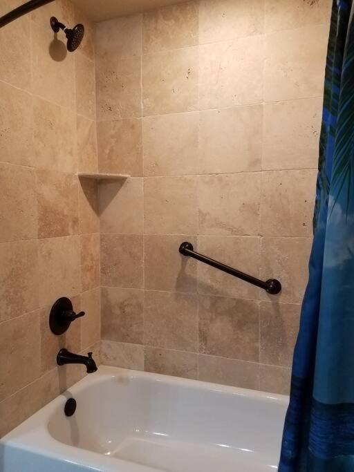 Bahamian Cottage - Heated Pool Walk To The Beach Cocoa Beach Eksteriør billede
