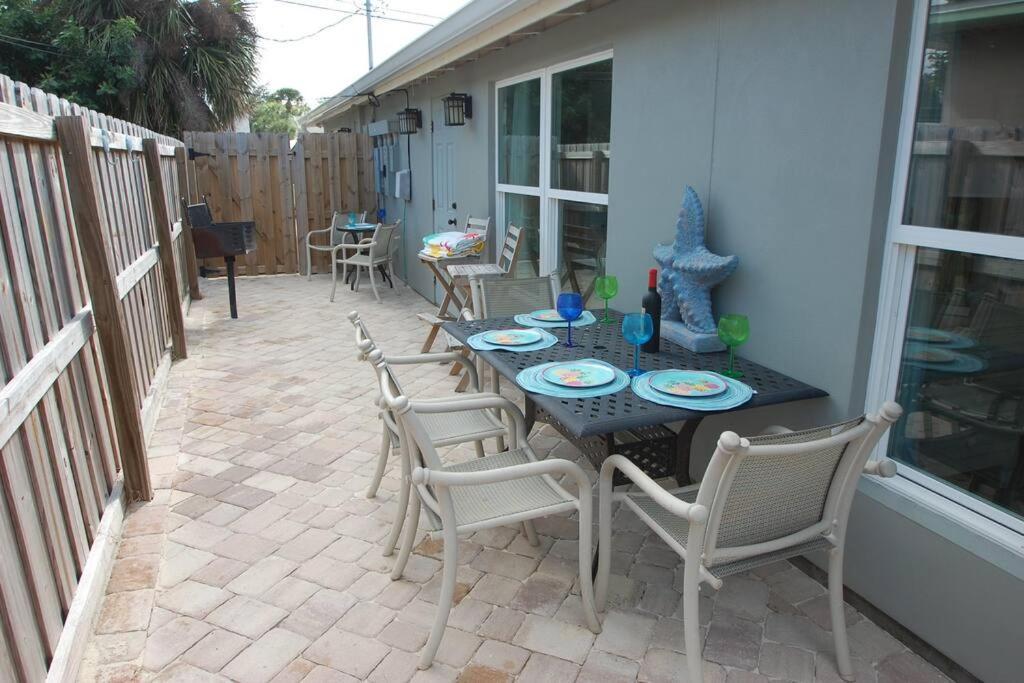 Bahamian Cottage - Heated Pool Walk To The Beach Cocoa Beach Eksteriør billede