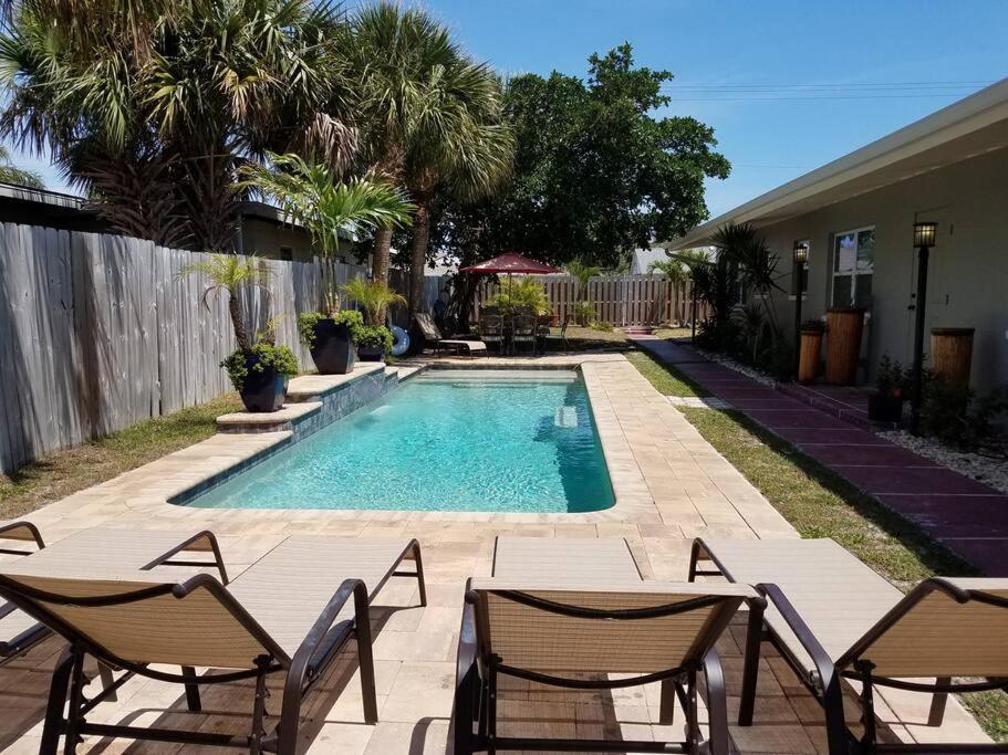 Bahamian Cottage - Heated Pool Walk To The Beach Cocoa Beach Eksteriør billede